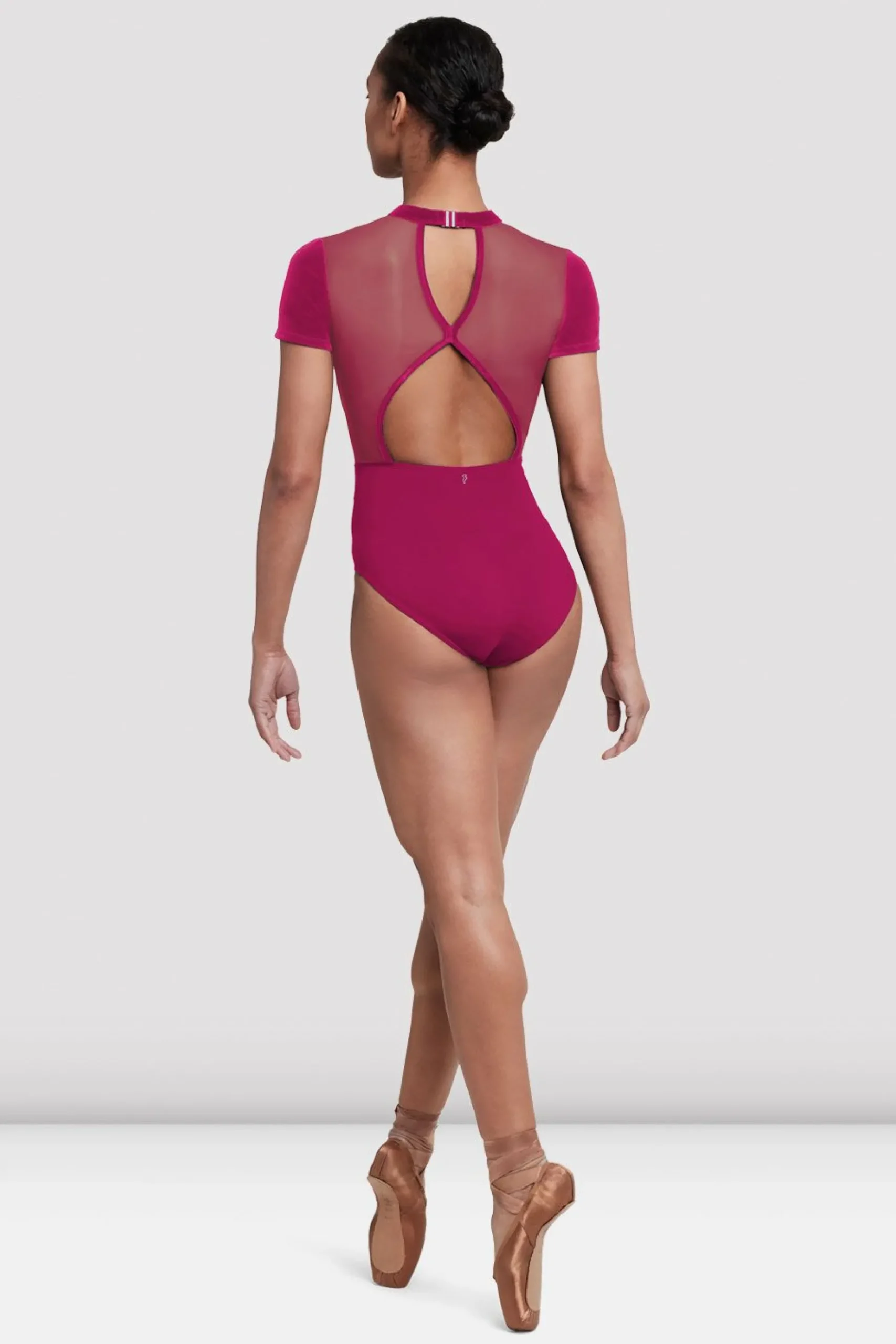 Bloch Trikots^Turnanzug „Gia“ mit offenem Rücken für Damen magenta
